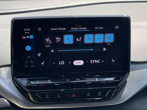 Certified 2022 Volkswagen ID.4 Pro RWD image 16