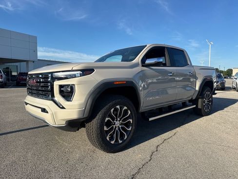 New 2026 GMC Canyon Denali AWD/4WD image 2
