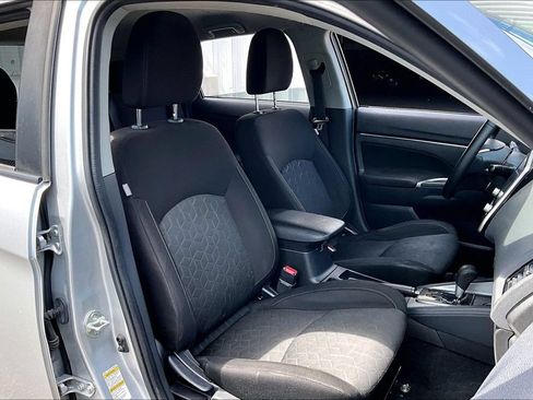Used 2020 Mitsubishi Outlander Sport SE AWD/4WD image 27