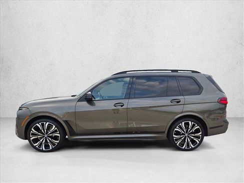 Certified 2023 BMW X7 M60i AWD/4WD image 9