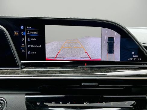 Used 2024 Cadillac Escalade Premium Luxury AWD/4WD image 14