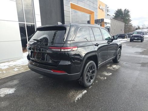 New 2026 Jeep Grand Cherokee Altitude AWD/4WD image 6