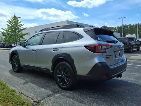 Used 2023 Subaru Outback Onyx Edition XT AWD/4WD image 7