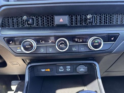 Used 2023 Honda CR-V EX image 24