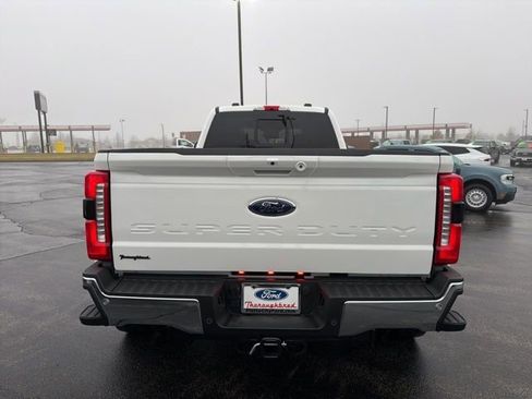 New 2026 Ford F450 Lariat w/ Lariat Premium Package image 4