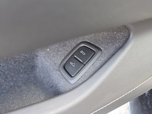 Used 2024 Chevrolet Corvette E-Ray AWD/4WD image 8