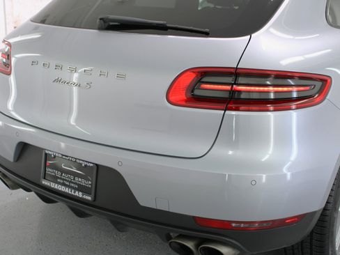 Used 2017 Porsche Macan S image 23