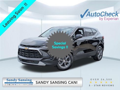 Used 2025 Chevrolet Blazer LT FWD image 1