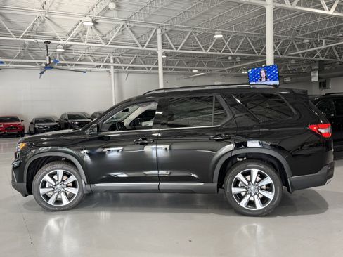 New 2025 Honda Pilot Touring image 18