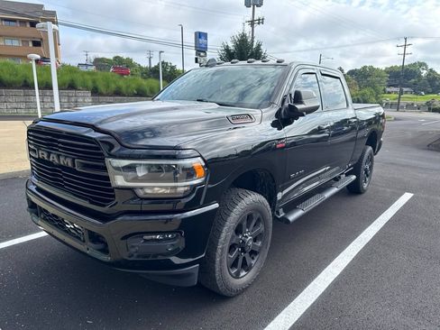 Used 2020 RAM 2500 Big Horn w/ Level 2 Equipment Group AWD/4WD image 2