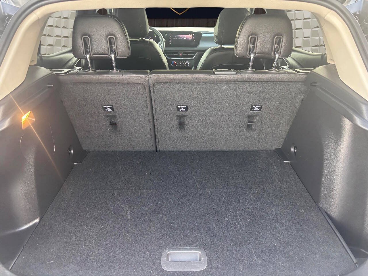 Used 2025 Buick Encore GX Preferred FWD image 30
