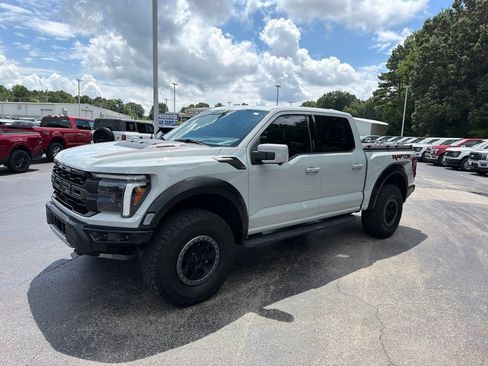 Used 2024 Ford F150 Raptor AWD/4WD image 7