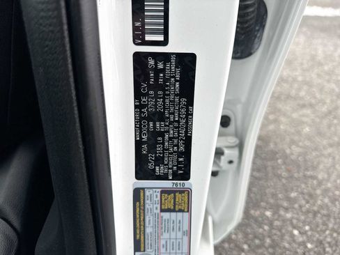 Used 2022 Kia Forte LXS image 32