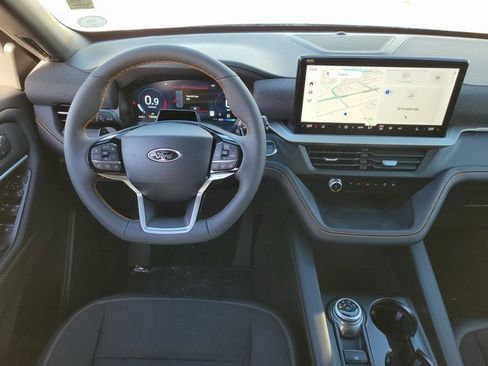 New 2026 Ford Explorer Tremor w/ Tremor Convenience Package image 9