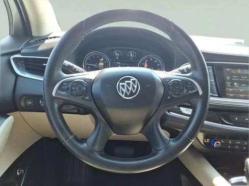 Used 2019 Buick Enclave Essence AWD/4WD image 16