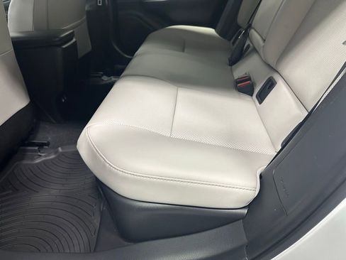 Used 2025 Toyota Prius XLE image 46