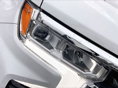 Used 2025 Chevrolet Silverado 1500 LT image 32