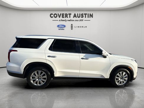 Used 2025 Hyundai Palisade SEL FWD image 6