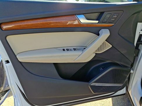 Certified 2023 Audi Q5 2.0T Premium Plus w/ Premium Plus Package image 12