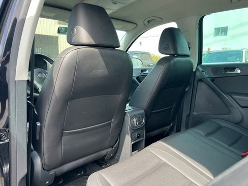 Used 2013 Volkswagen Tiguan SE AWD/4WD image 11