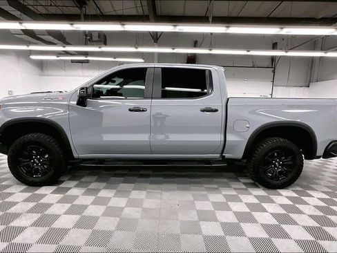 Used 2025 Chevrolet Silverado 1500 ZR2 w/ Technology Package AWD/4WD image 14