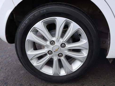 Used 2018 Chevrolet Spark LT FWD image 43