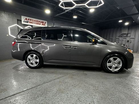 Used 2013 Honda Odyssey Touring image 6