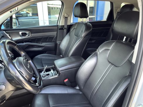 Used 2022 Kia Sorento SX AWD/4WD image 11