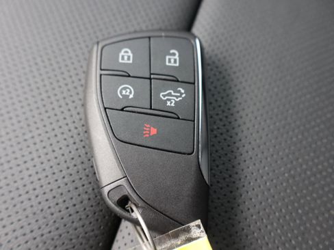 Used 2024 GMC Sierra 1500 SLT w/ SLT Convenience Package image 27