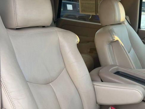 Used 2006 Chevrolet Tahoe Z71 w/ Z71 Preferred Equipment Group image 10