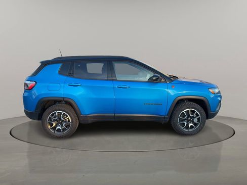 New 2026 Jeep Compass Trailhawk image 8