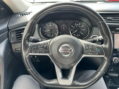 Used 2019 Nissan Rogue SV w/ Premium Package AWD/4WD image 20