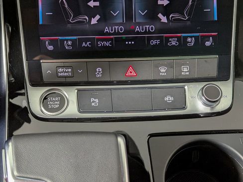 Used 2023 Audi Q8 Premium Plus w/ Premium Plus Package image 27