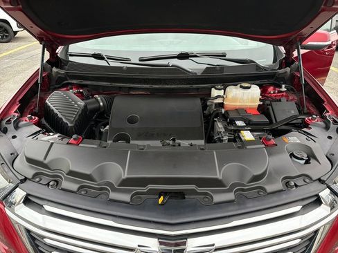 Used 2023 Chevrolet Traverse LT image 25
