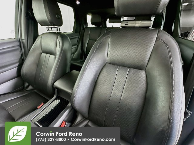 Used 2019 Land Rover Discovery Sport HSE AWD/4WD image 24