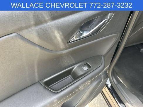Used 2025 Chevrolet Blazer LT FWD image 11