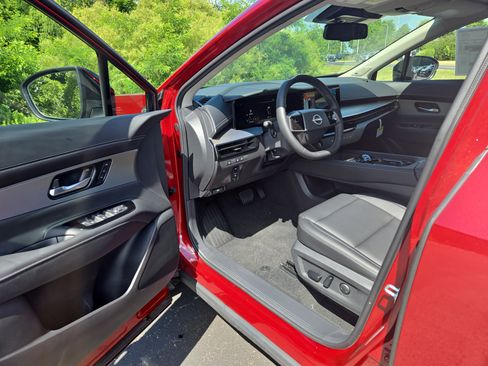 New 2025 Nissan Murano SL image 10