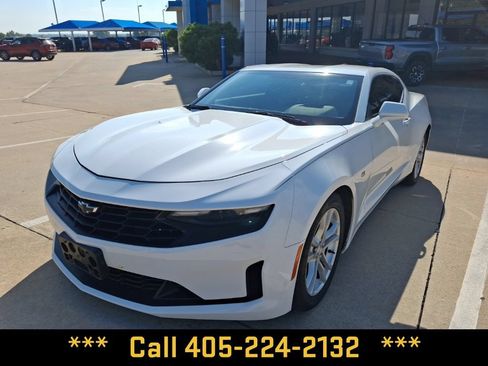 Used 2019 Chevrolet Camaro LT RWD image 2