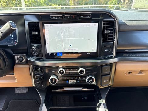 Used 2023 Ford F250 Lariat w/ Lariat Ultimate Package image 23