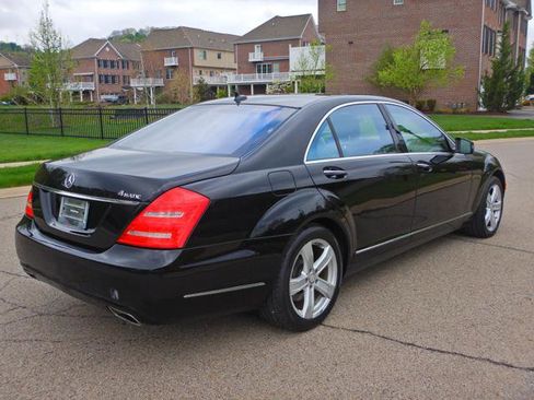 Used 2011 Mercedes-Benz S 550 4MATIC image 4