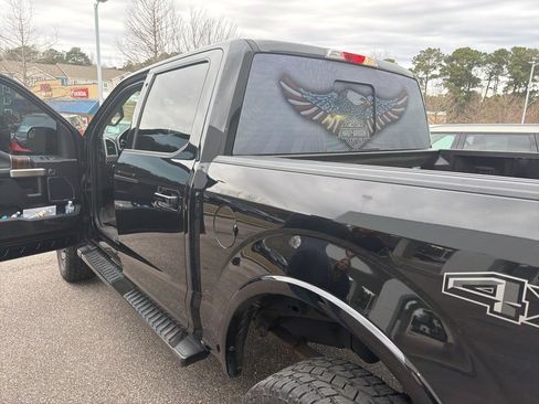 Used 2018 Ford F150 Lariat image 16