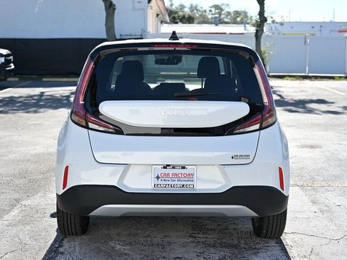 Used 2024 Kia Soul LX w/ Option Group 015 image 5