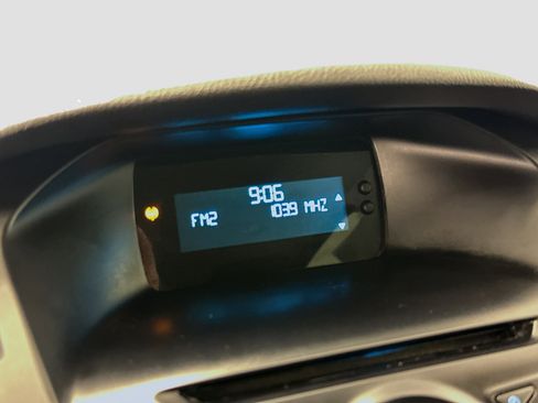 Used 2013 Ford Focus S FWD image 21