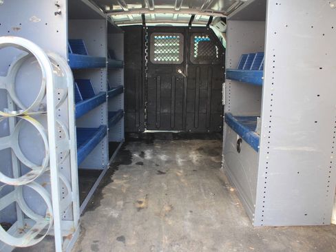 Used 2012 Ford E-250 and Econoline 250 image 13