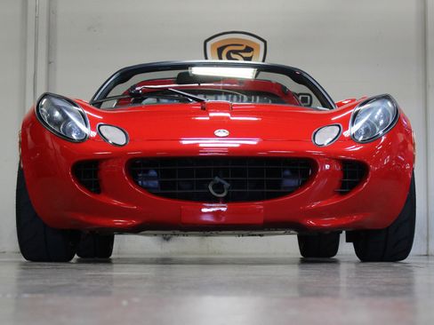 Used 2005 Lotus Elise image 13