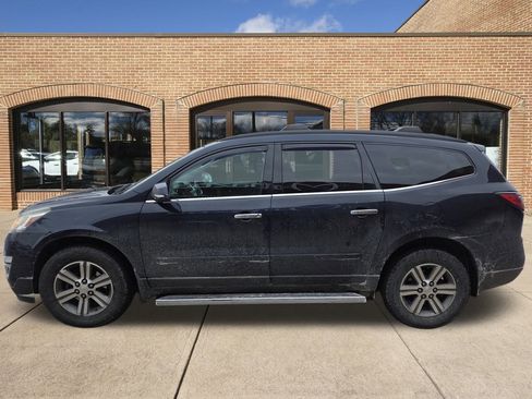 Used 2016 Chevrolet Traverse LT image 5