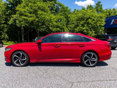 Used 2018 Honda Accord Sport image 3