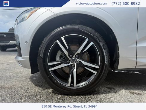 Used 2019 Volvo XC60 T5 R-Design image 9