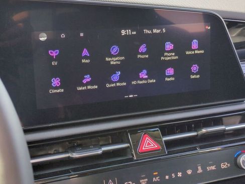 New 2026 Kia Niro Wind FWD image 14