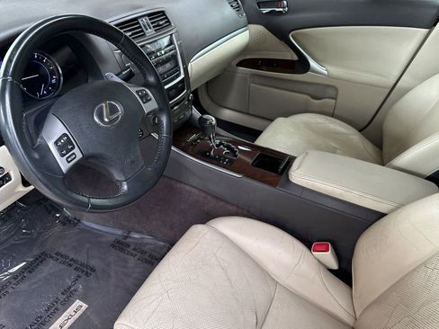 Used 2013 Lexus IS 250 w/ Premium Pkg Value Edition image 11